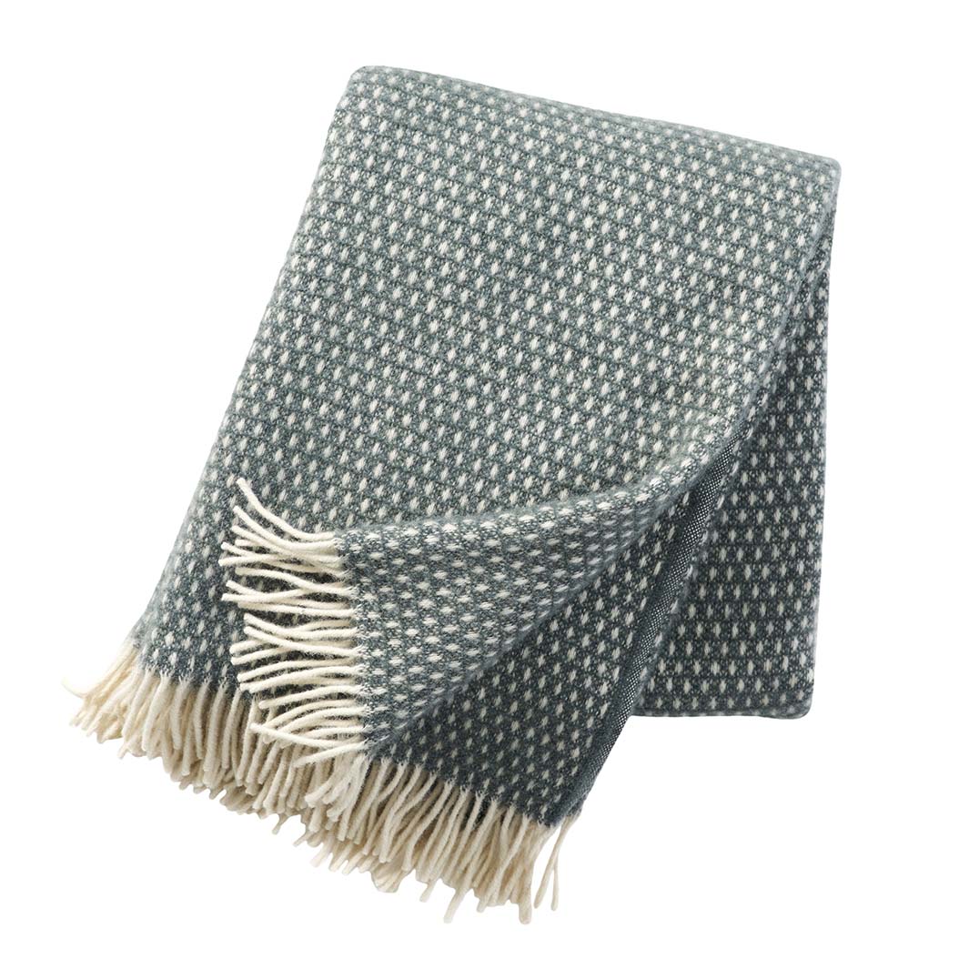 Klippan Wolldecke Knut balsam green