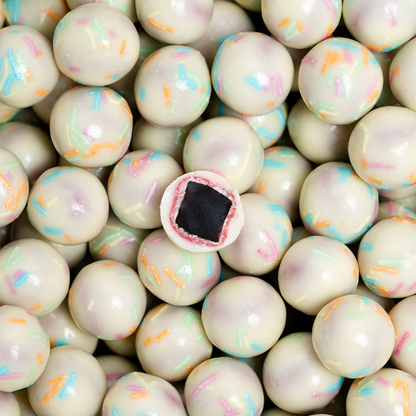 Lakrids by Bülow Confetti Cake Kugeln mit bunten Streuseln