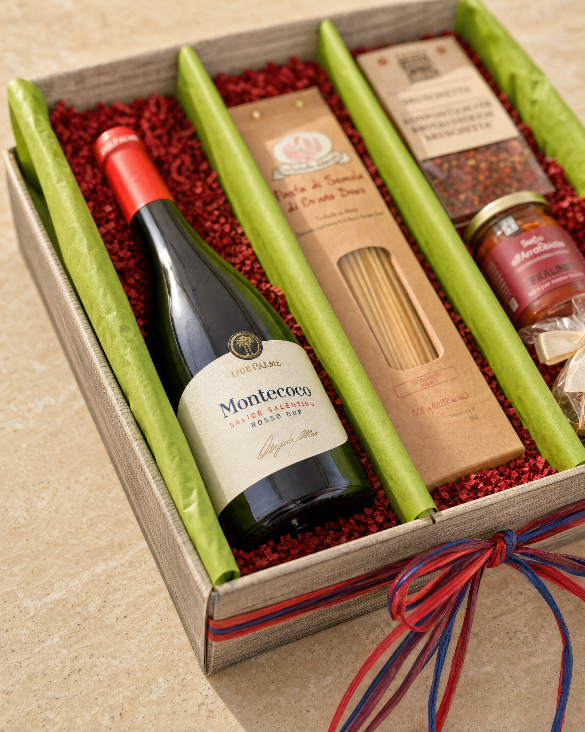 Cantine Due Palme Montecoco Salice Salentino Rotwein im Geschenkkorb