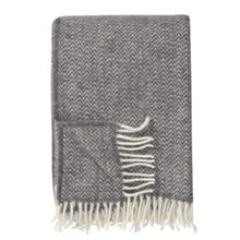 Klippan  Wolldecke Chevron  grey