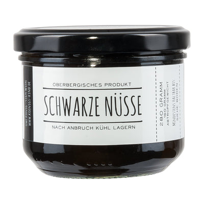 Schwarze Nüsse