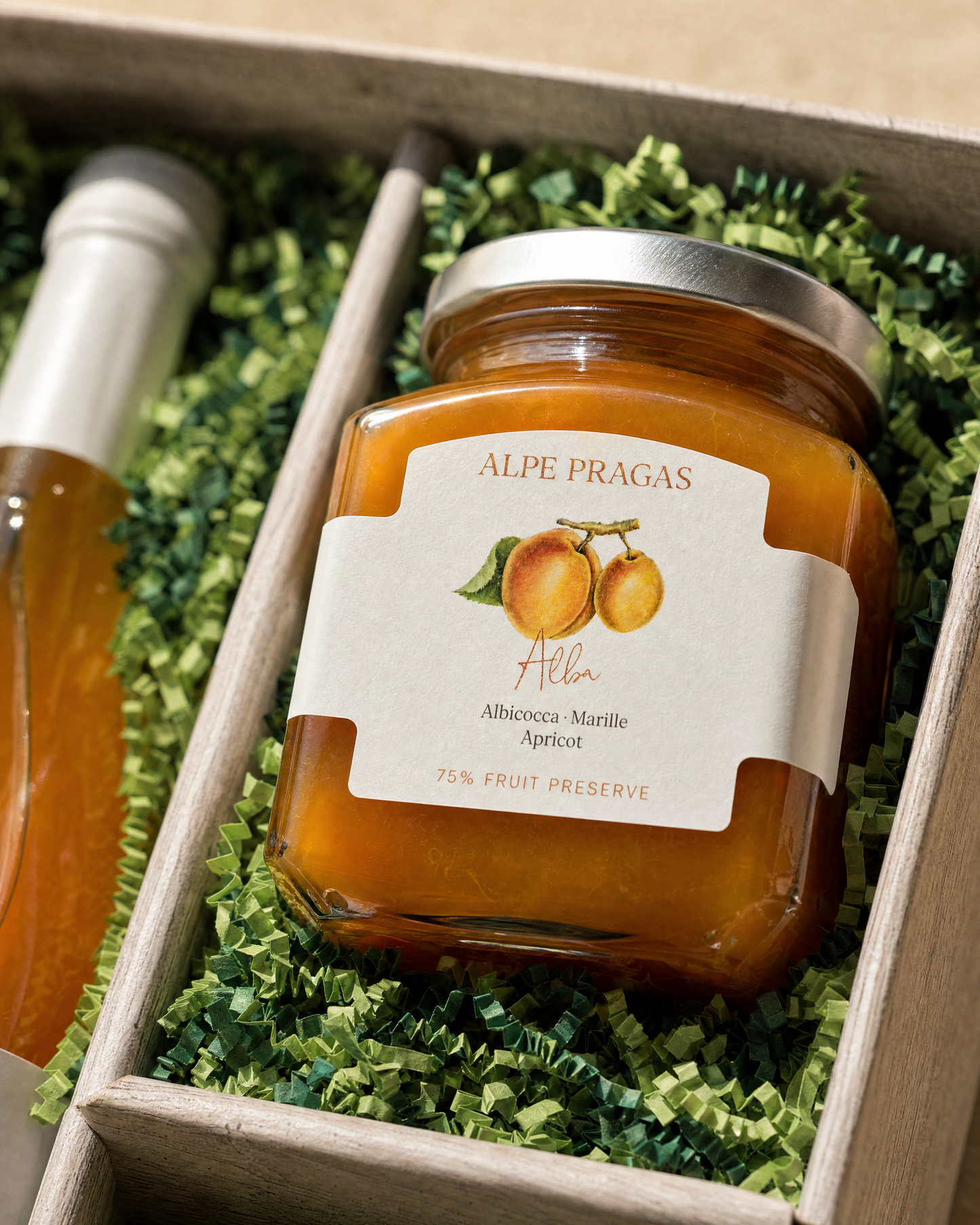 Alpe Pragas Marille Fruchtaufstrich im Geschenkkorb Marillen-Geschenk