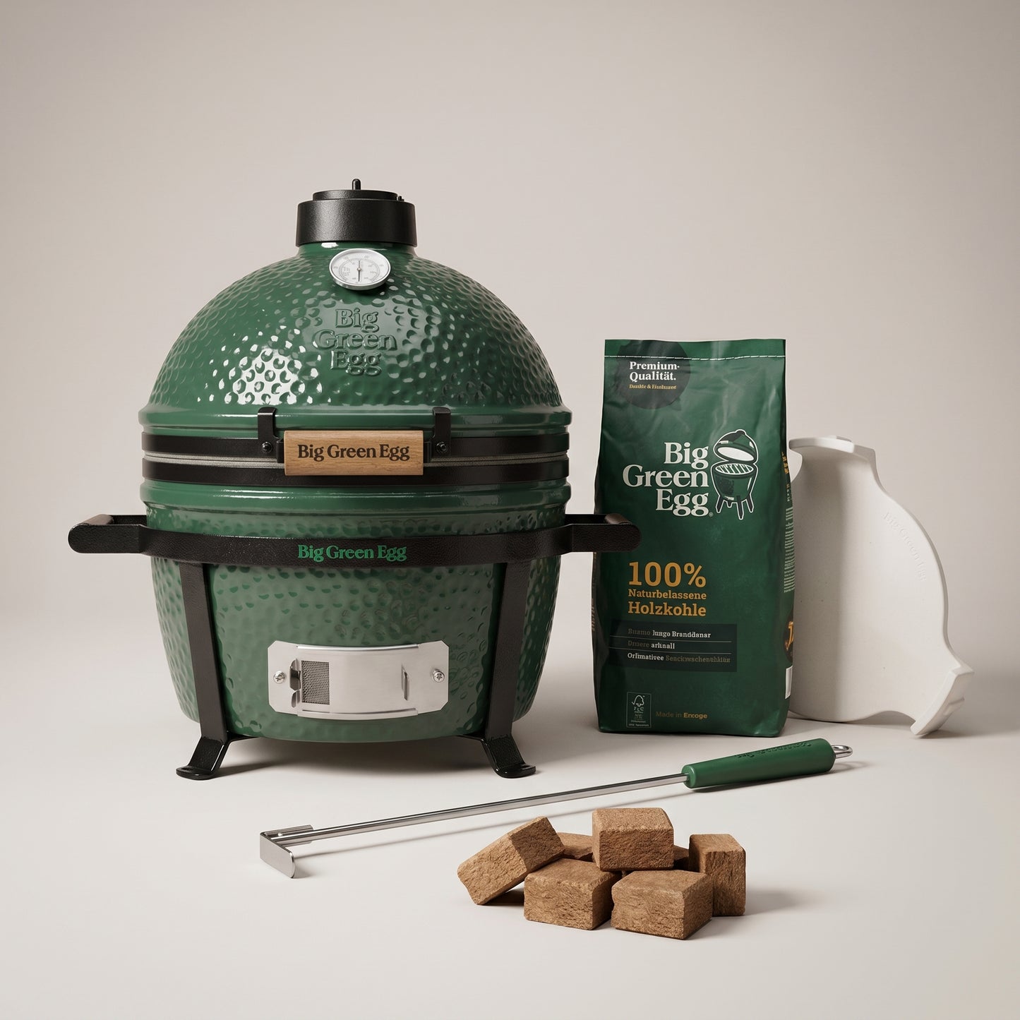 Big Green Egg Minimax Starterpaket — Kamadogrill mit Carrier, Conveggtor, 4,5 kg Holzkohle, Anzünder und Ascheschieber